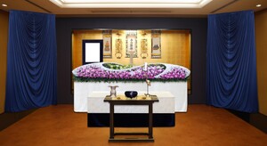 生花祭壇No.4型+30万円（税込330,000円）